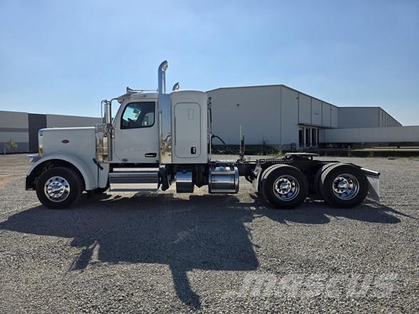 Peterbilt 589 中古トラクターヘッド | トレーラーヘッド