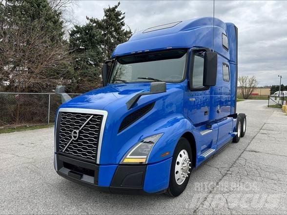 Volvo VNL64T860 中古トラクターヘッド | トレーラーヘッド