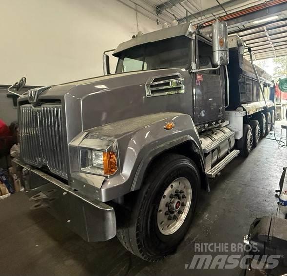 Western Star 4700 ダンプ