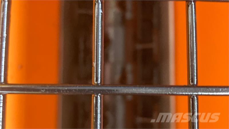 Rauch UKS 100 砂と塩撒き専用車