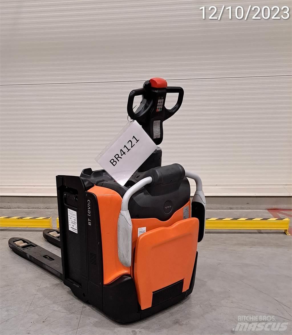 BT LPE200/10 ハンドパレットトラック