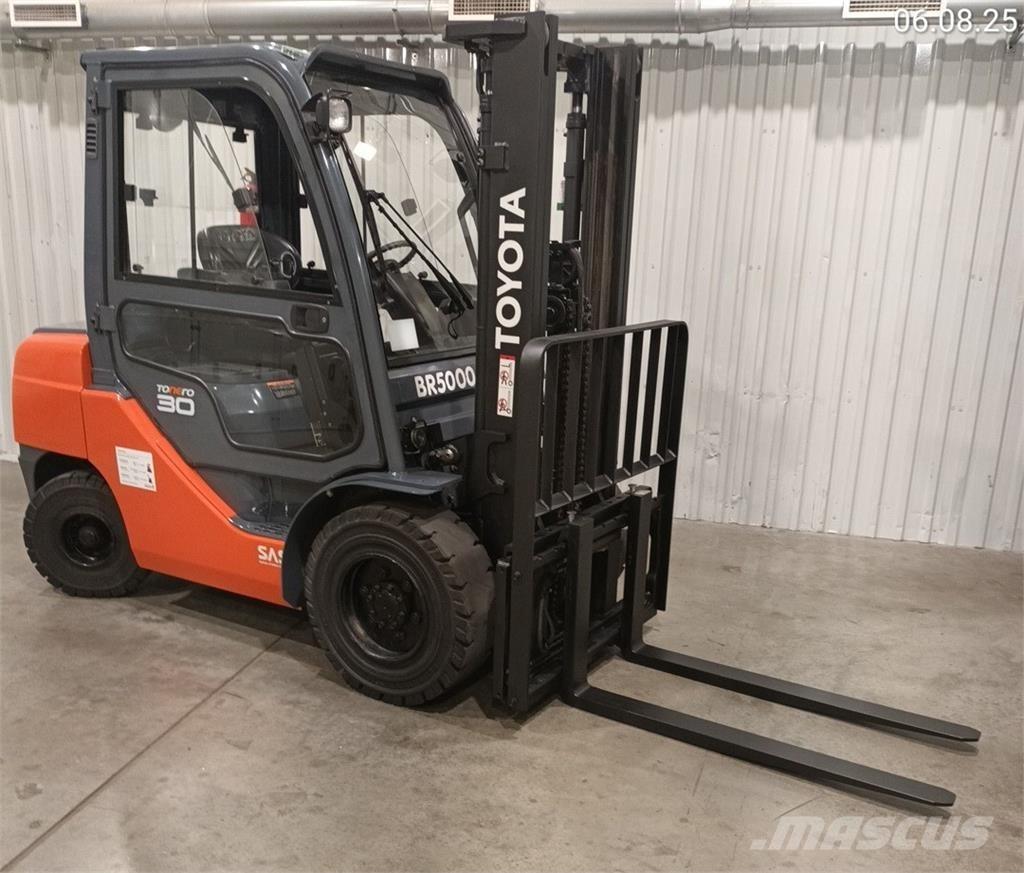 Toyota 02-8FDF30 ディーゼル・軽油