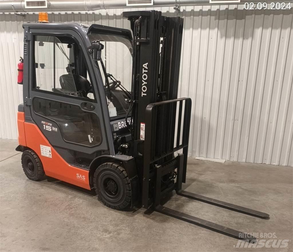 Toyota 42-8FDF15 ディーゼル・軽油
