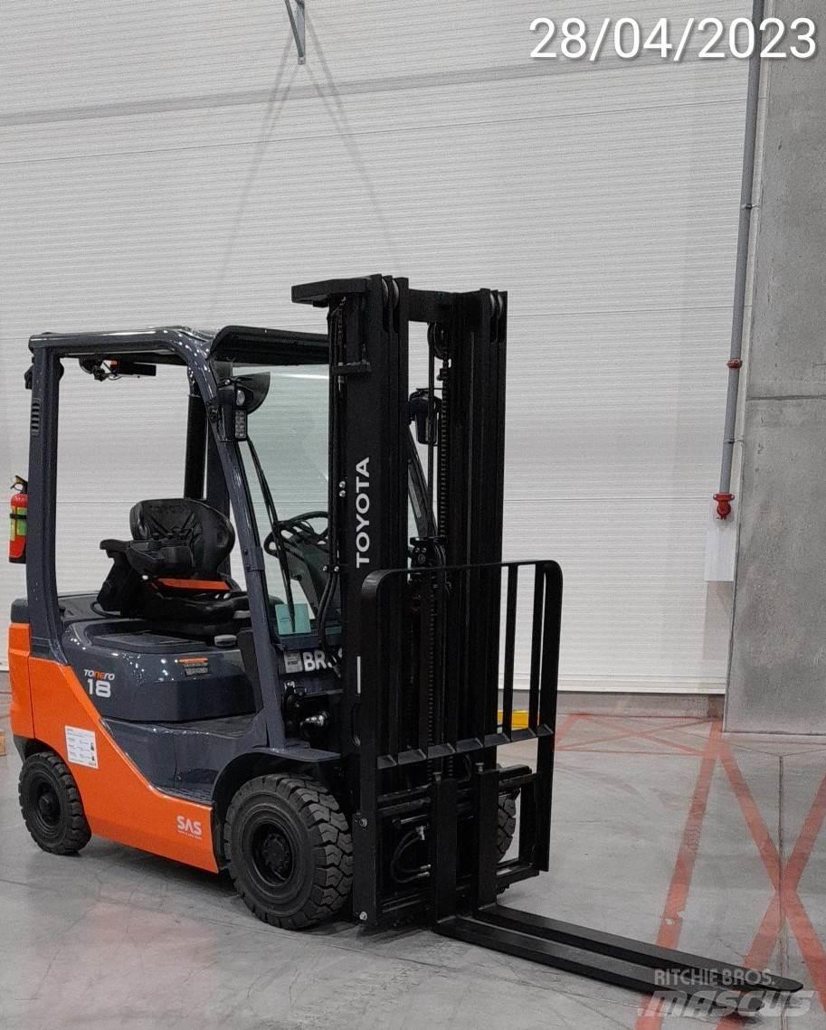 Toyota 42-8FDF18 ディーゼル・軽油