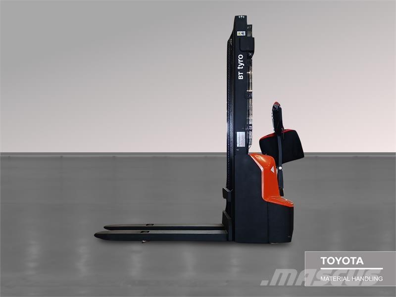 BT SHE100 ハンド　パレットトラック