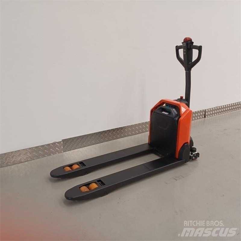BT LHE130 バッテリーフォークリフト