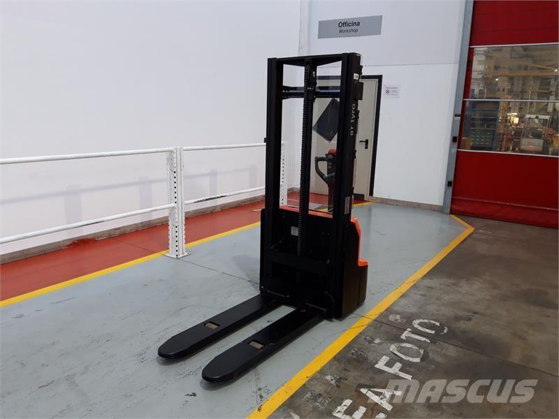 BT SHE100 ハンド　パレットトラック