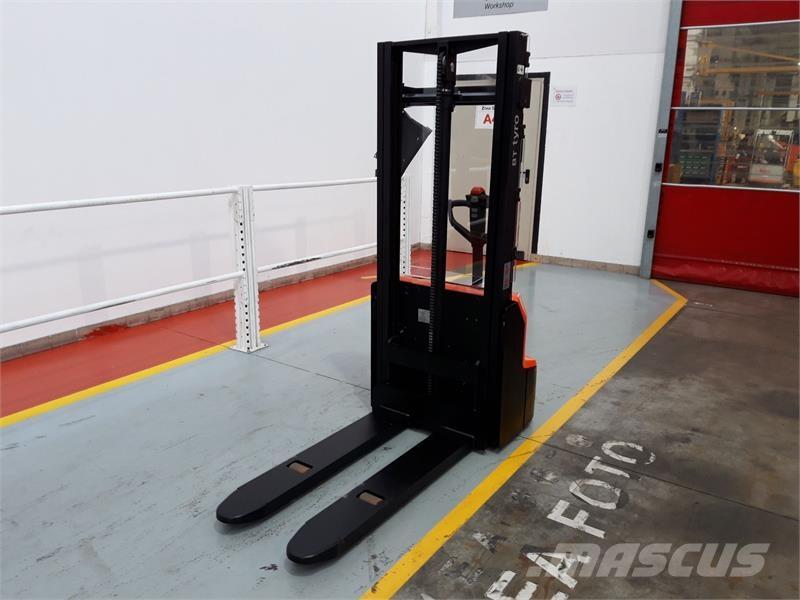 BT SHE100 ハンド　パレットトラック