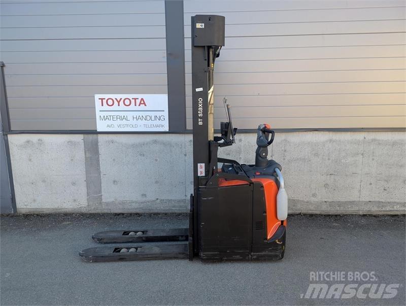 BT SPE160 ウォーキンフォークリフト