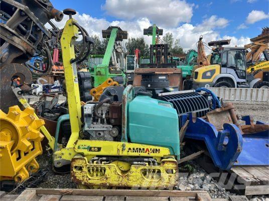 Ammann ARW65 プレートコンパクター