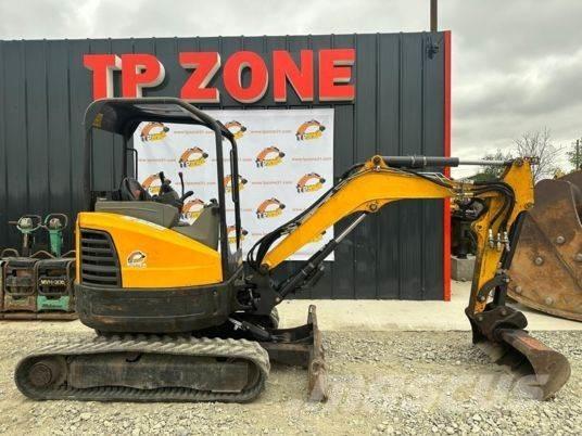Bobcat E26 Canopy ミニ油圧ショベル 7t以下（ミニユンボ・ミニディガー）