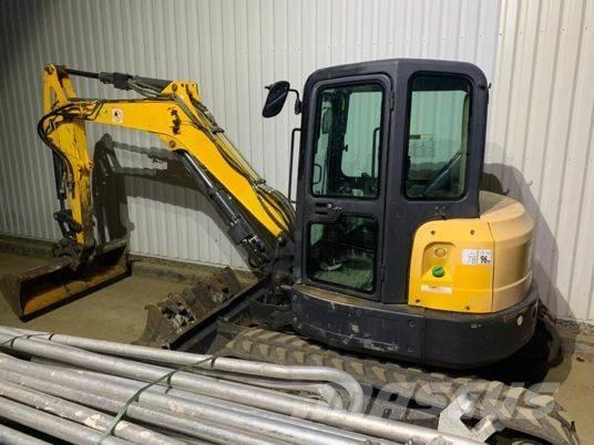 Bobcat E50 ミニ油圧ショベル 7t以下（ミニユンボ・ミニディガー）