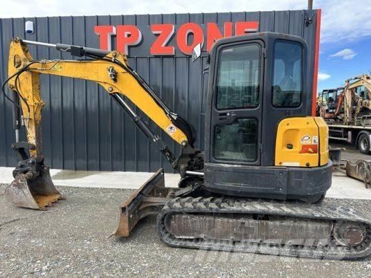 Bobcat E50 ミニ油圧ショベル 7t以下（ミニユンボ・ミニディガー）