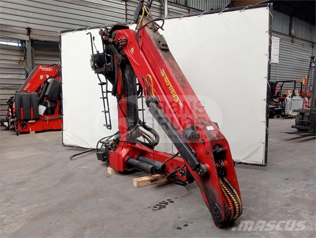 Epsilon Q170Z96 クレーンとローダー