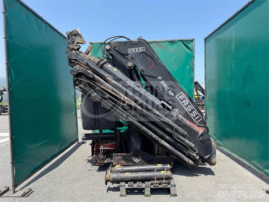 Fassi F260BXP.28 ローダークレーン