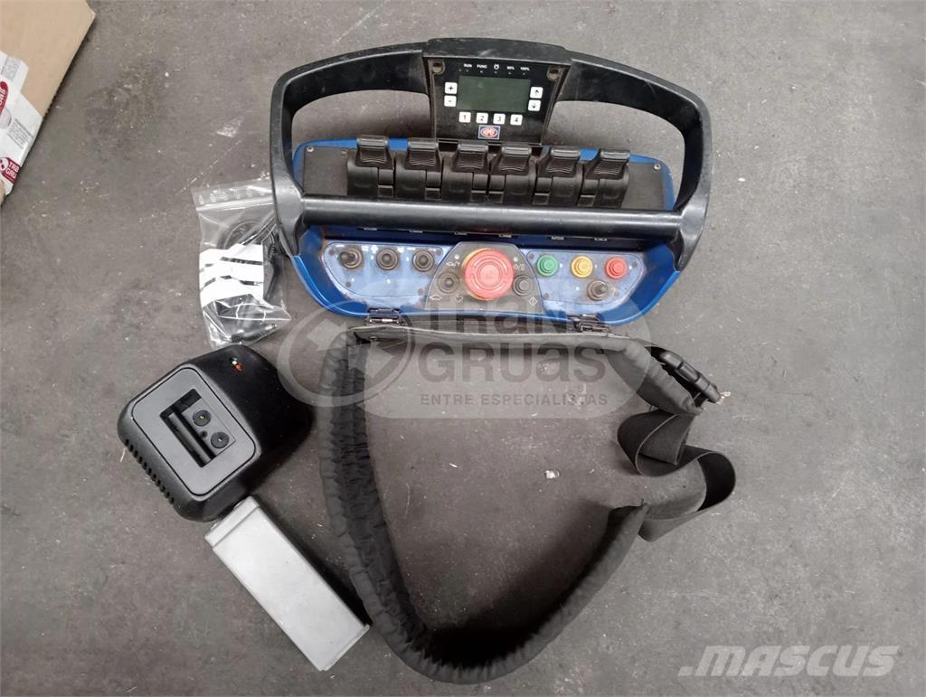 HMF 1520 K4 ローダークレーン