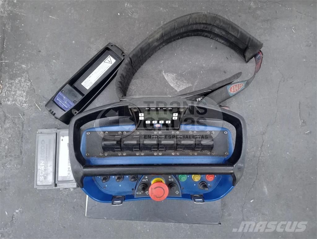 HMF 2120 K RC ローダークレーン