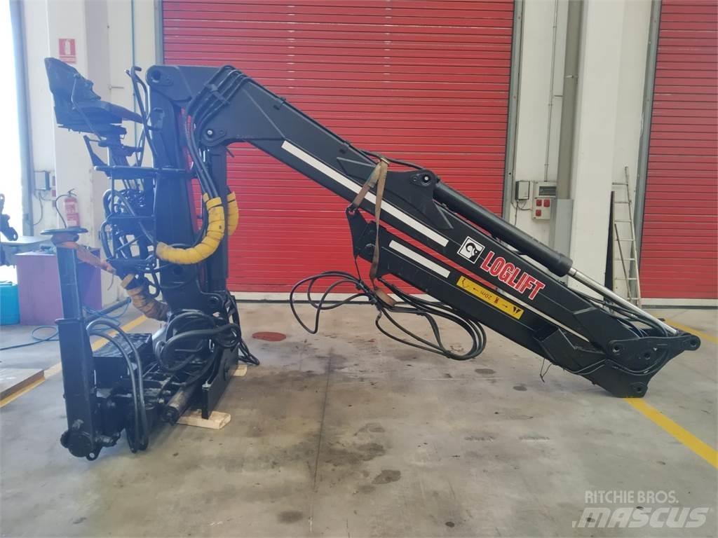 Loglift 120S 79R クレーンとローダー