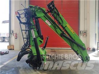 Penz 16000 HL クレーンとローダー