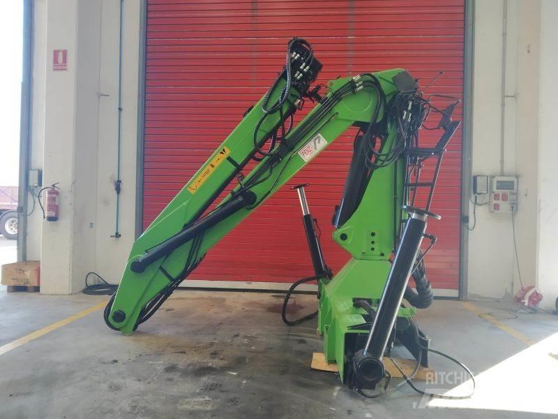 Penz 16000 HL クレーンとローダー