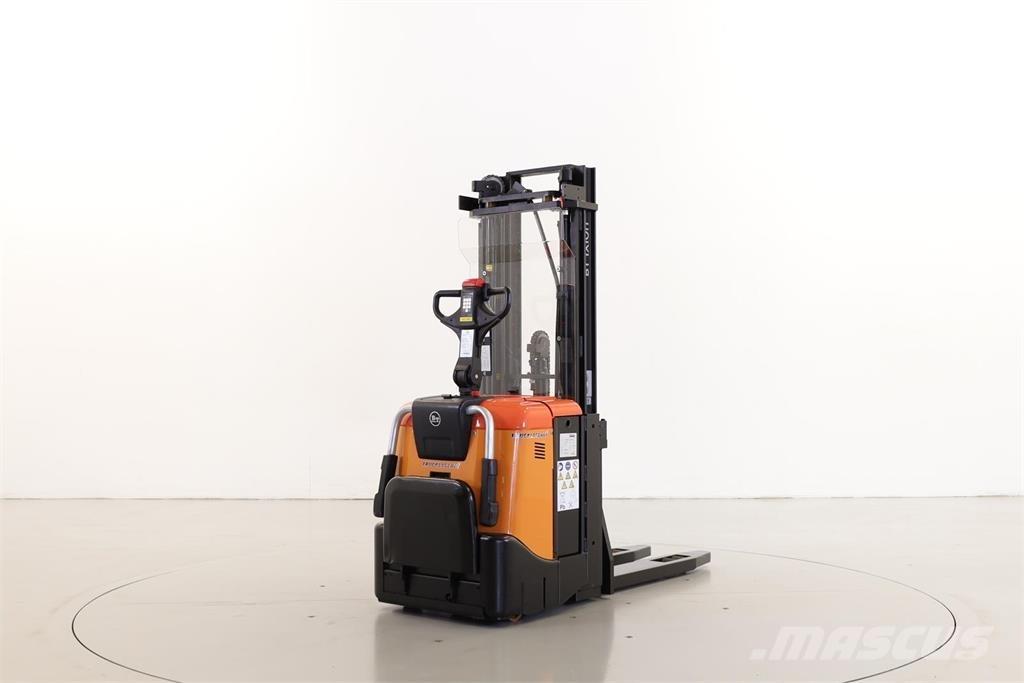 BT SPE125L ウォーキンフォークリフト