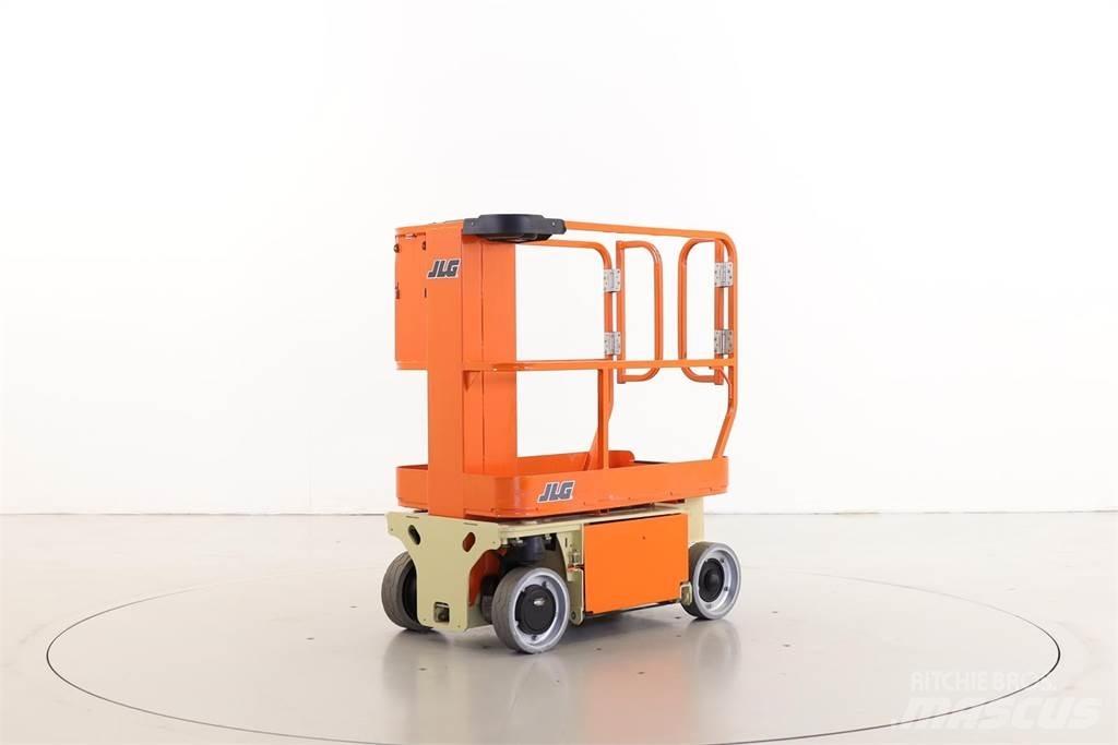 JLG 1230ES 垂直昇降型リフト