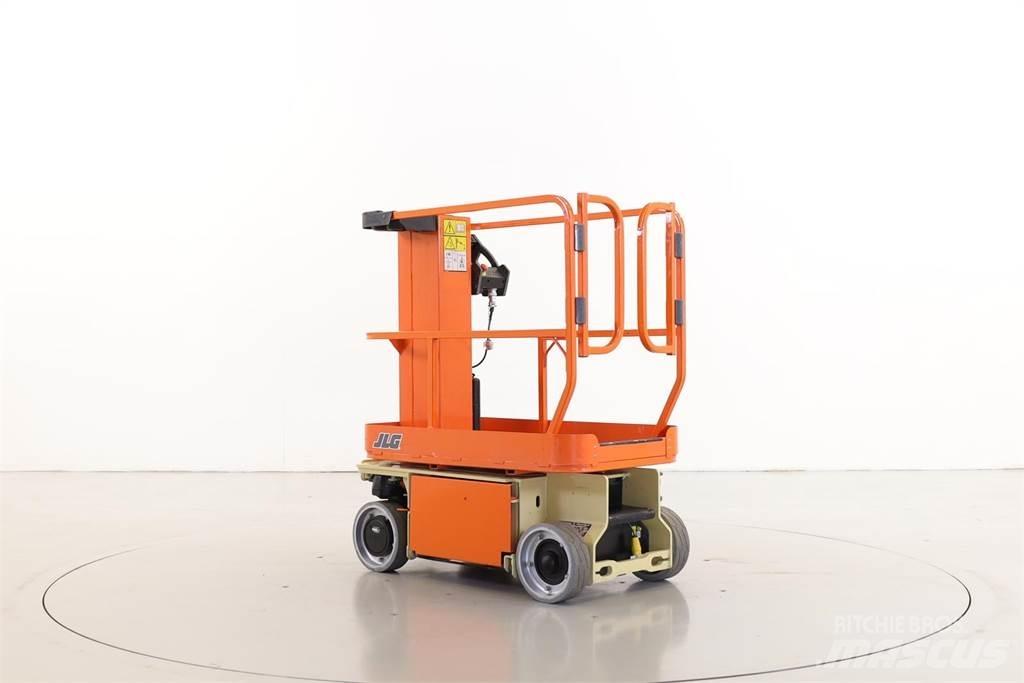 JLG 1230ES 垂直昇降型リフト