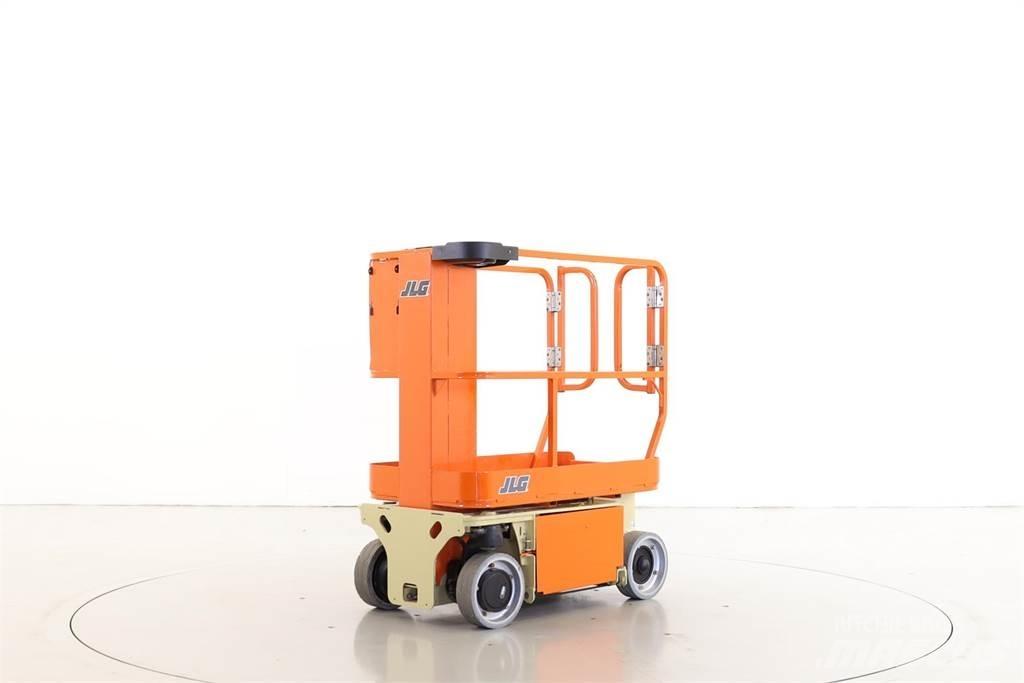 JLG 1230ES 垂直昇降型リフト