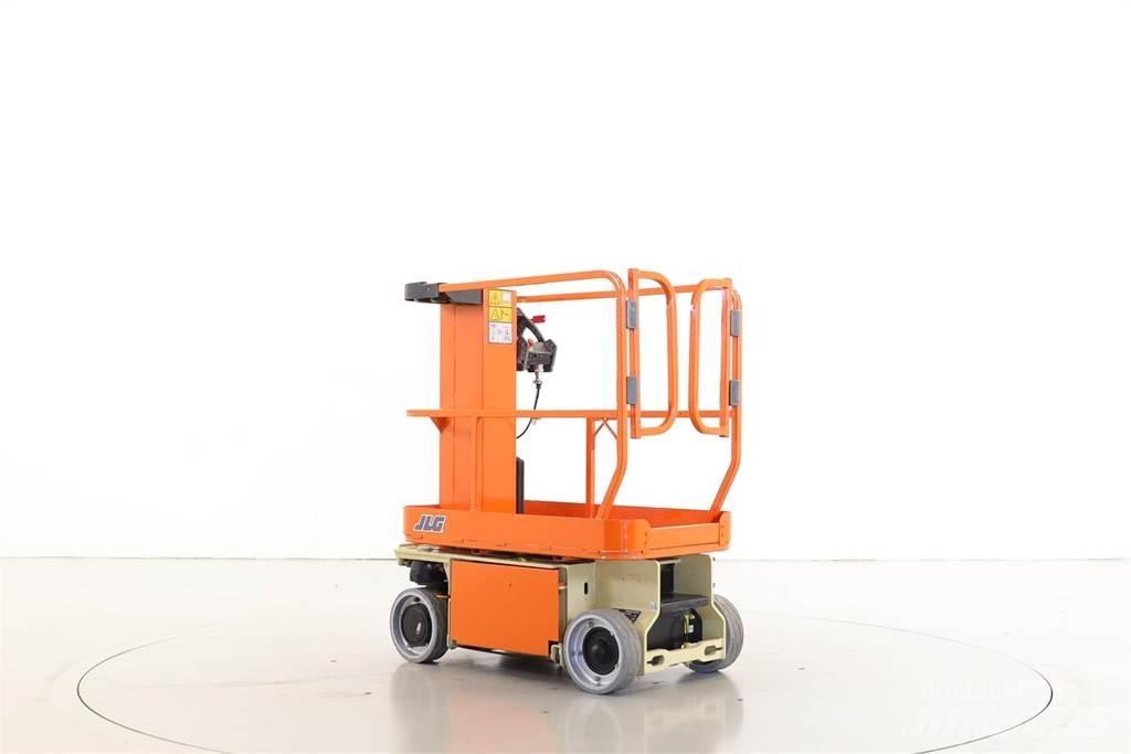 JLG 1230ES 垂直昇降型リフト