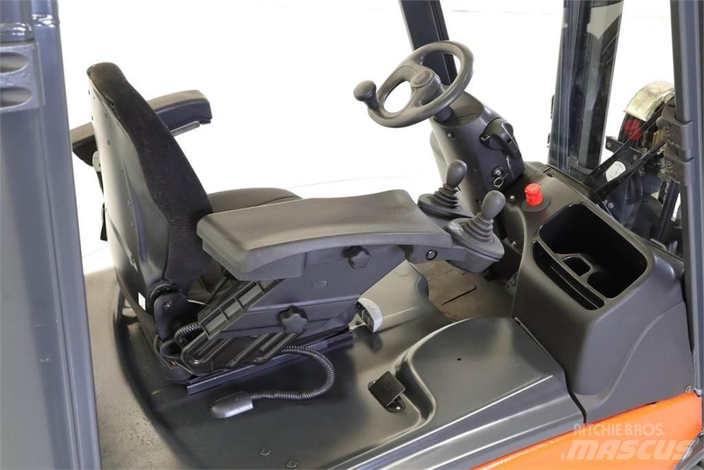 Linde E16L-01 バッテリーフォークリフト