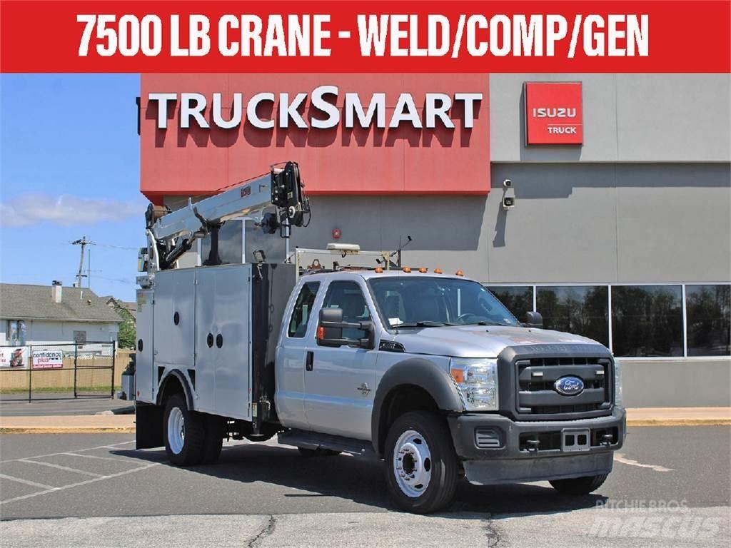 Ford F-550 クレーントラック、ユニック車