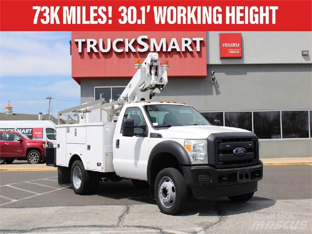 Ford F450 トラック高所作業車