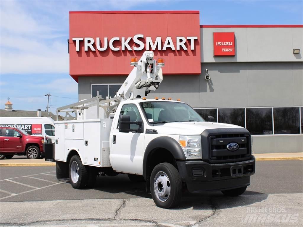 Ford F450 トラック高所作業車