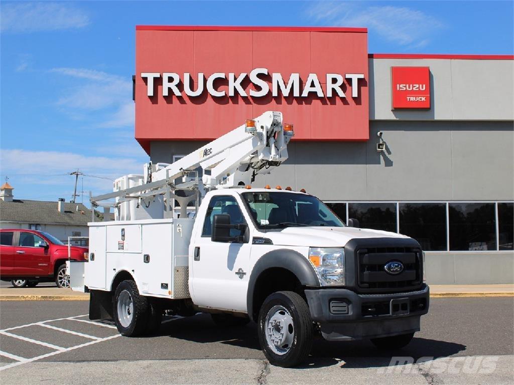 Ford F450 多目的／汎用車両