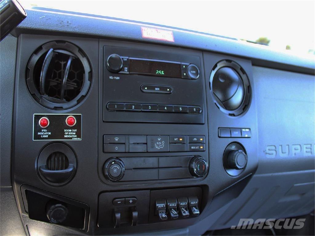 Ford F450 多目的／汎用車両