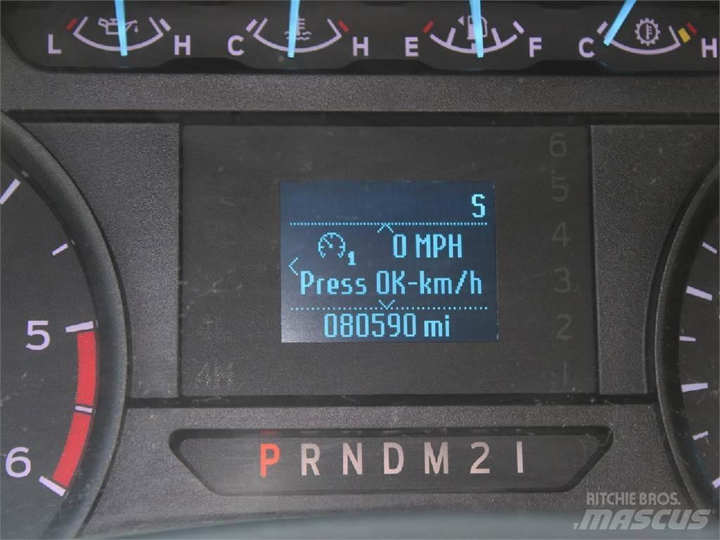 Ford F550 クレーントラック、ユニック車