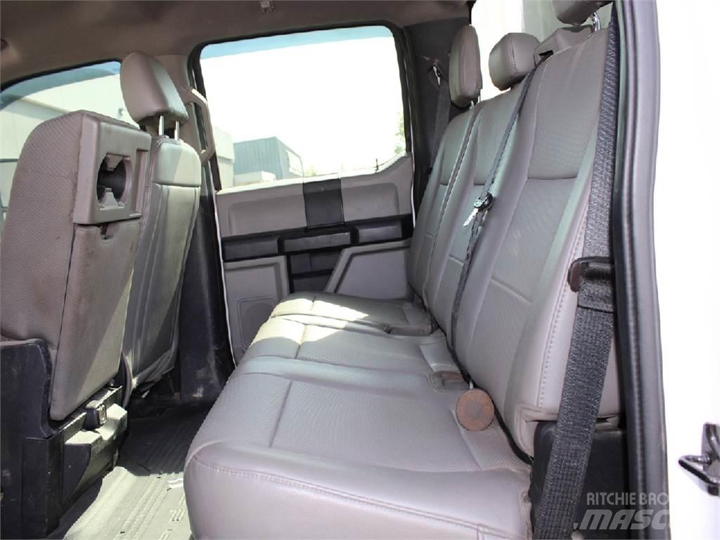 Ford F550 ダンプ