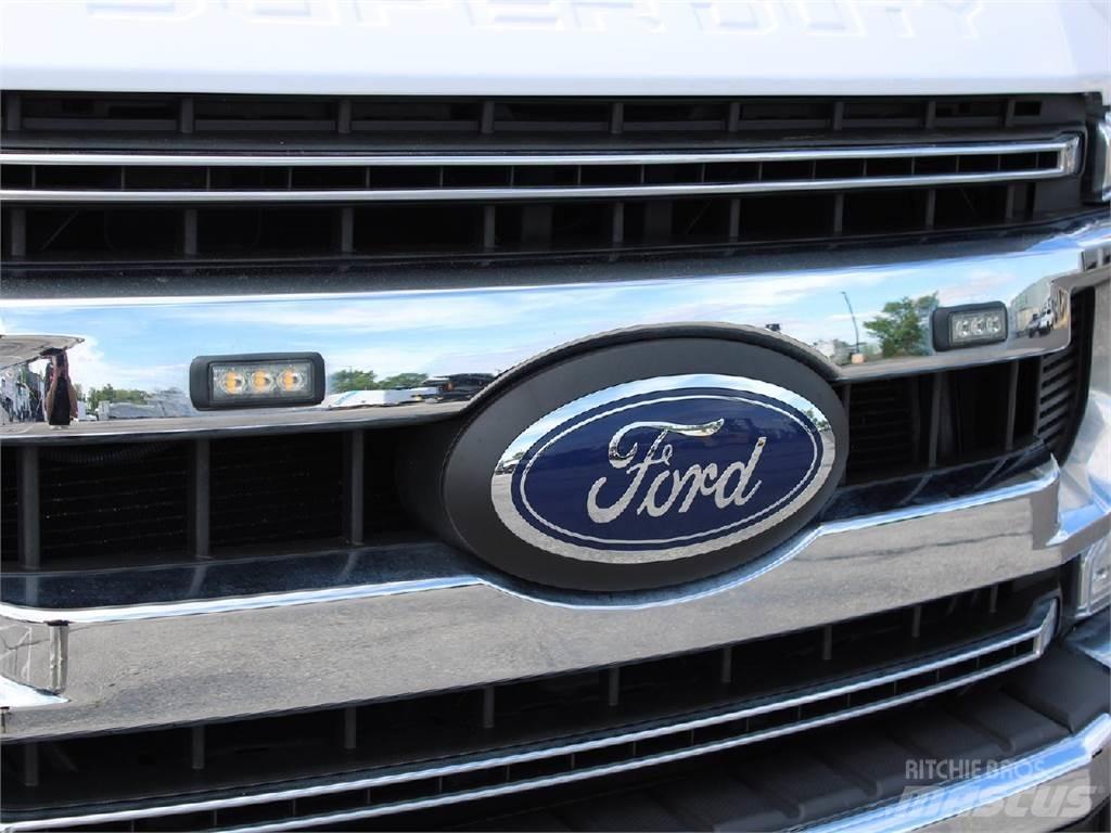 Ford F550 多目的／汎用車両