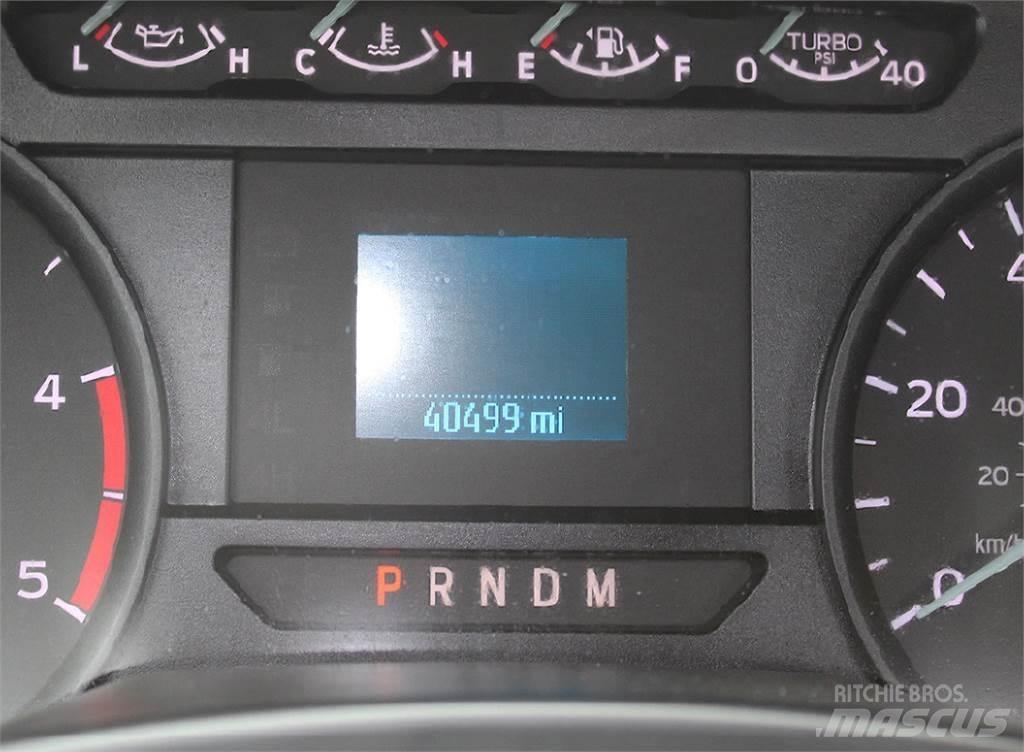Ford F550 多目的／汎用車両