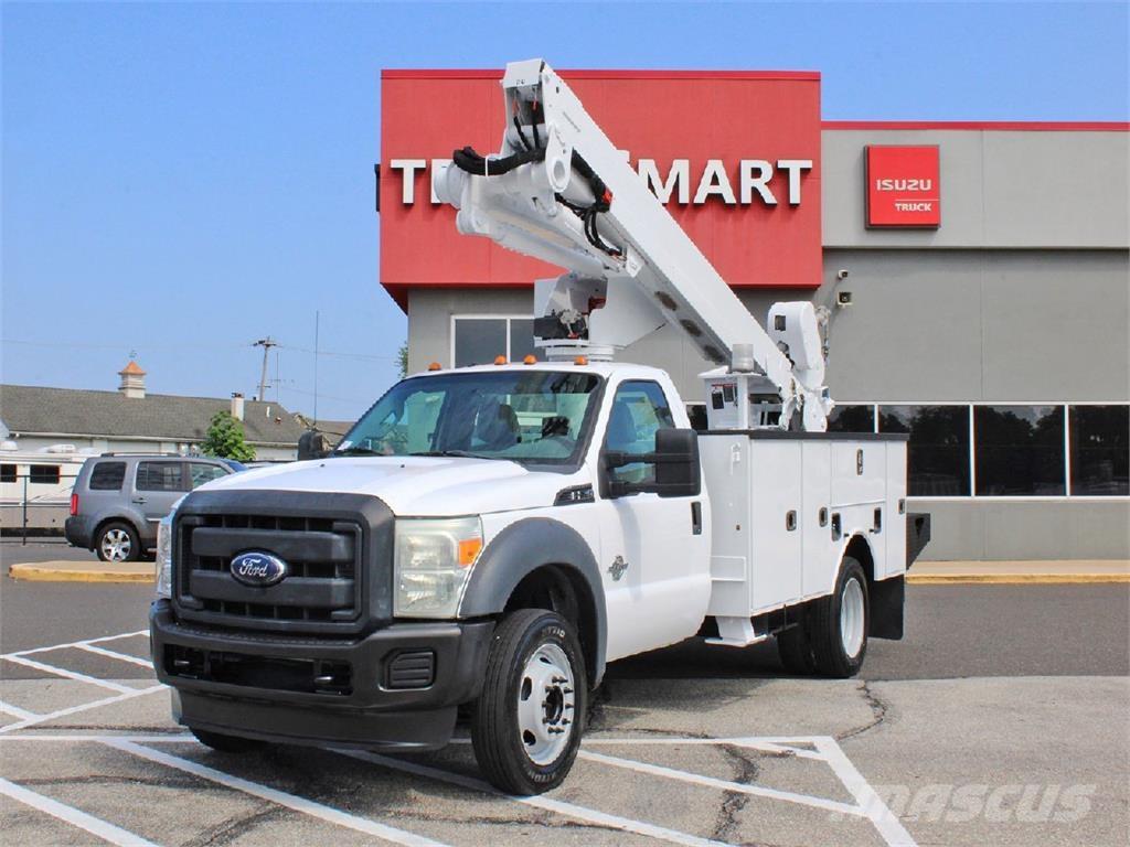 Ford F550 多目的／汎用車両