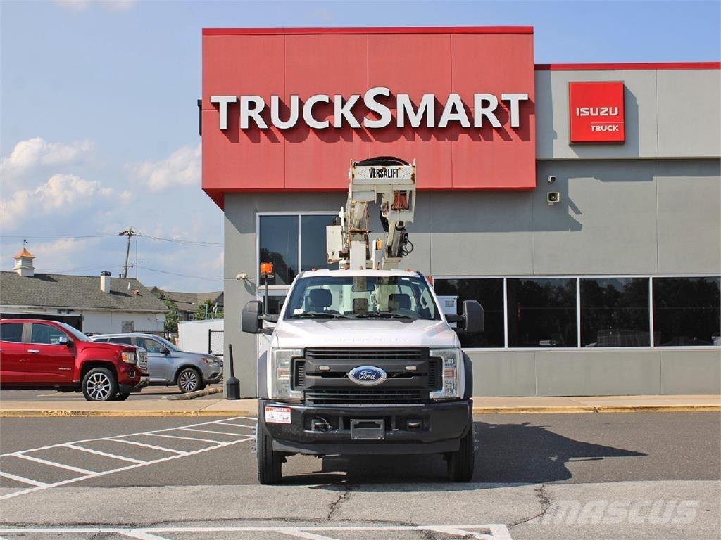 Ford F550 トラック高所作業車