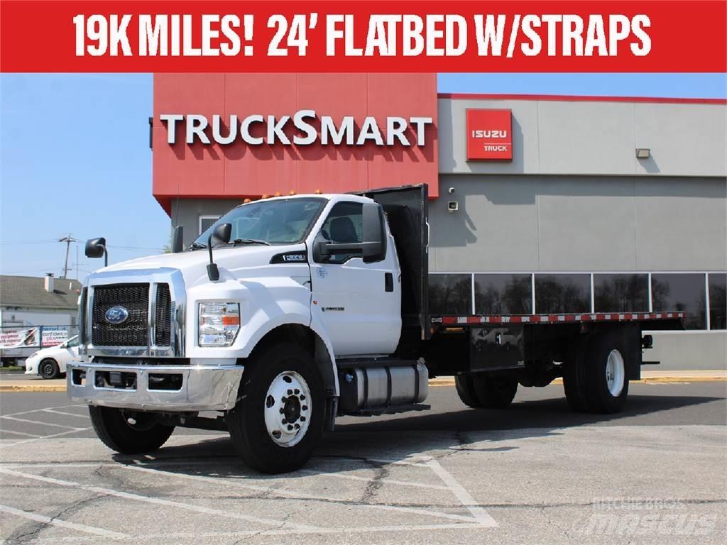 Ford F650 平ボディー