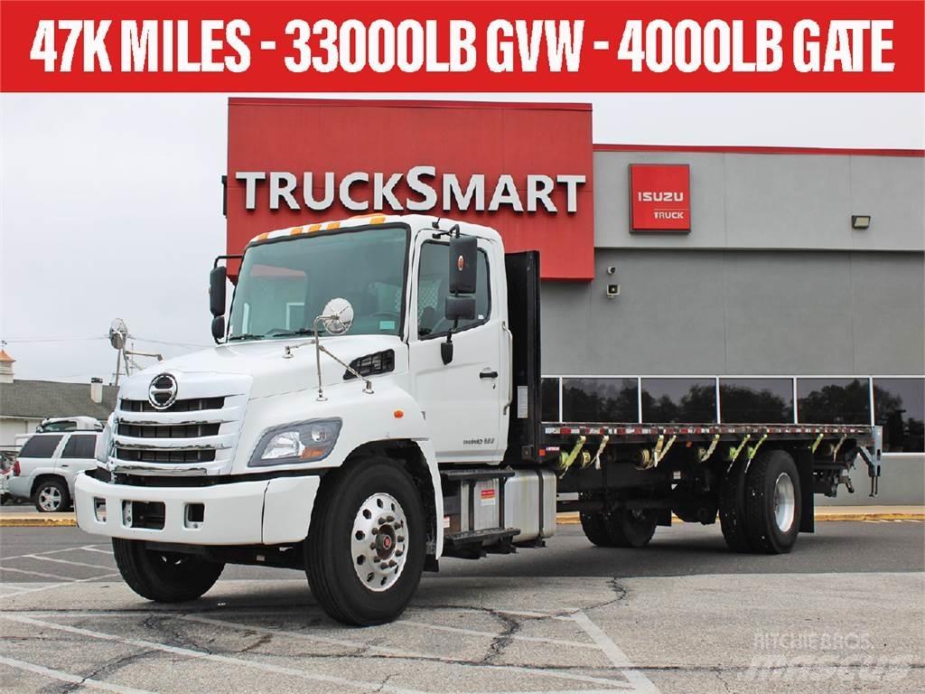 Hino 338 平ボディー