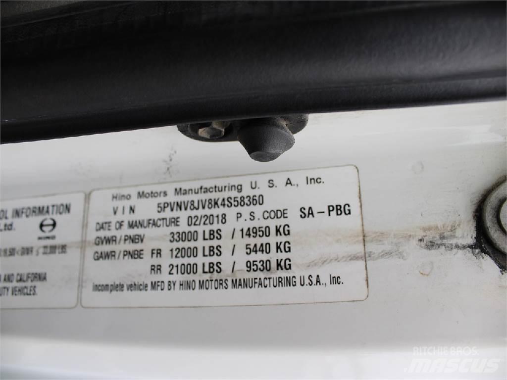 Hino 338 平ボディー