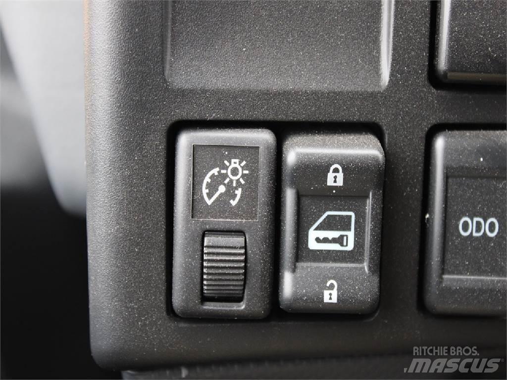 Isuzu NRR ケーブルリフト着脱式トラック
