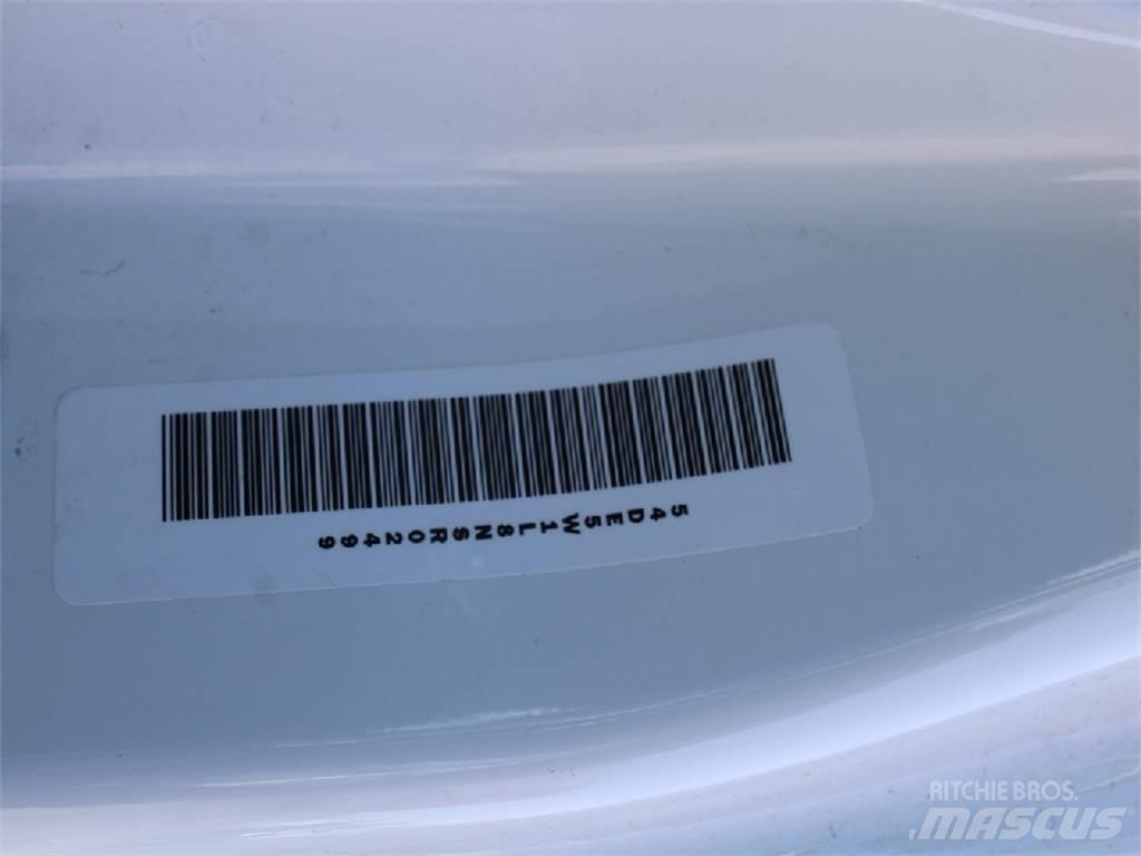 Isuzu NRR ボックスボディー、ウイング、箱車