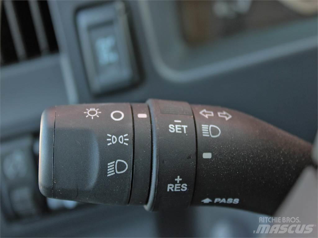 Isuzu NRR 多目的／汎用車両