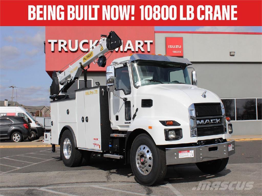 Mack MD6 クレーントラック、ユニック車