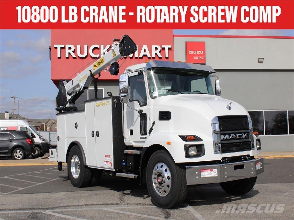 Mack MD6 クレーントラック、ユニック車