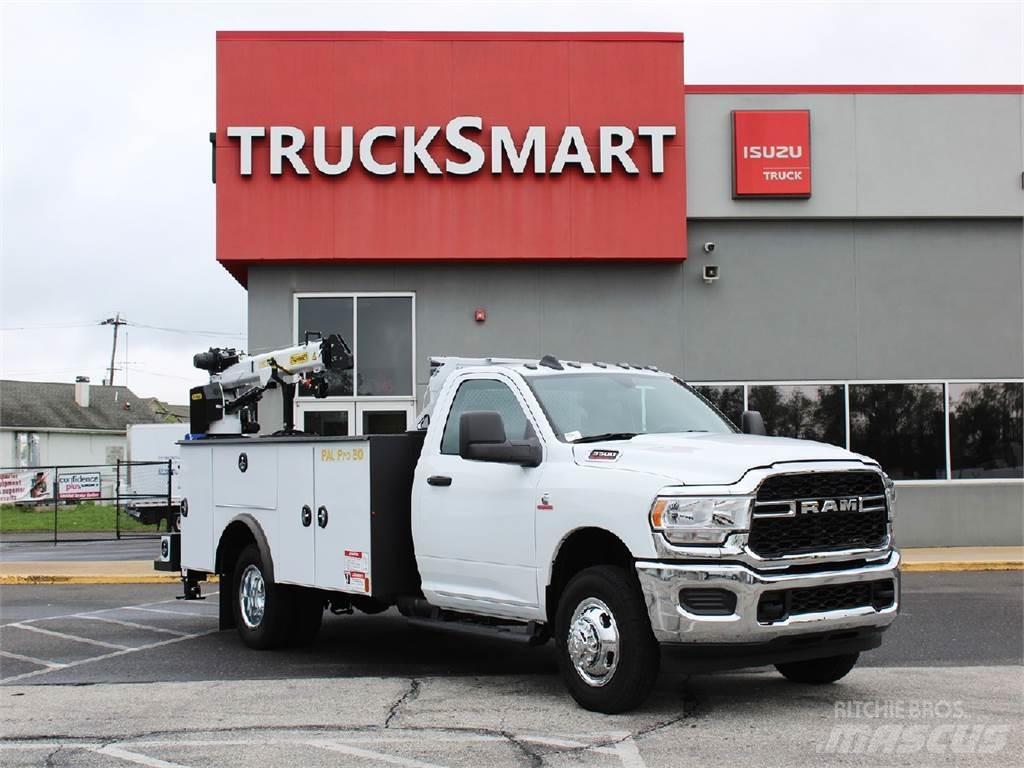 RAM 3500 クレーントラック、ユニック車